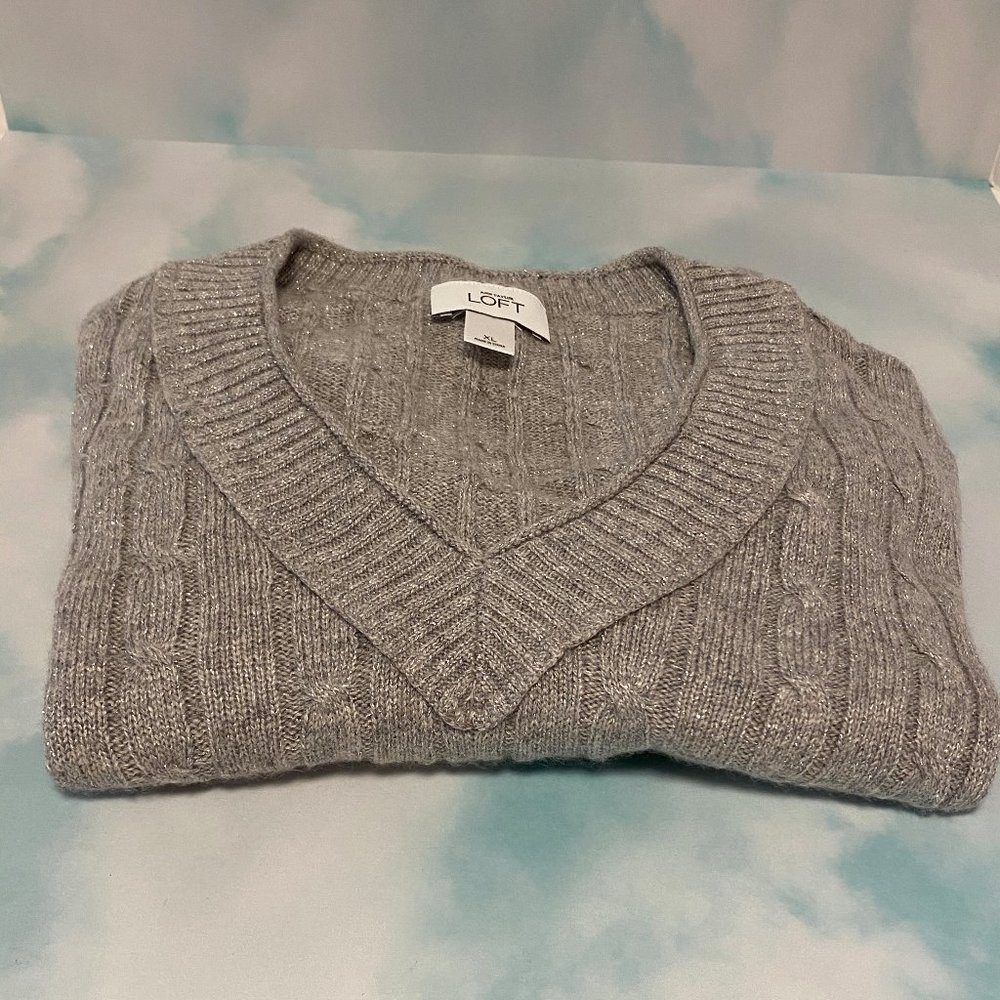 LOFT Grey Sparkly Cableknit V-neck Sweater - Picture 5 of 8